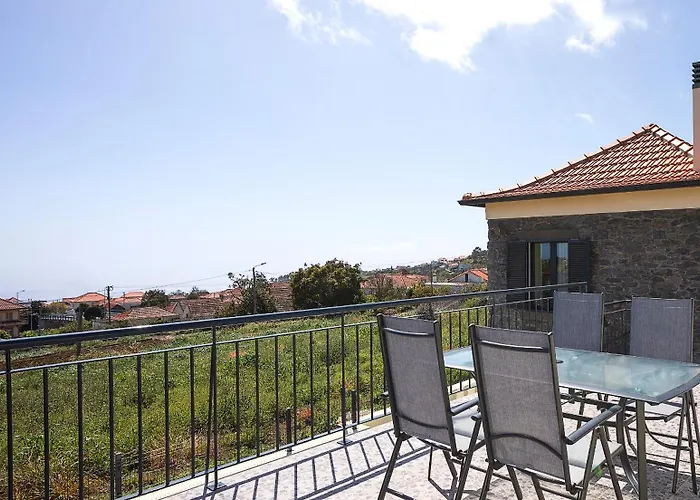 Ferienhaus Casa Pimenta In Faja Da Ovelha